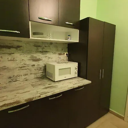 Apartments And Guest Rooms 